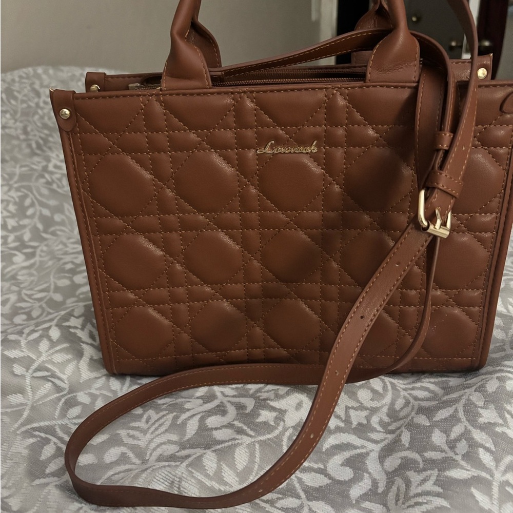 Luxurious Brown Quilted Crossbody Bag